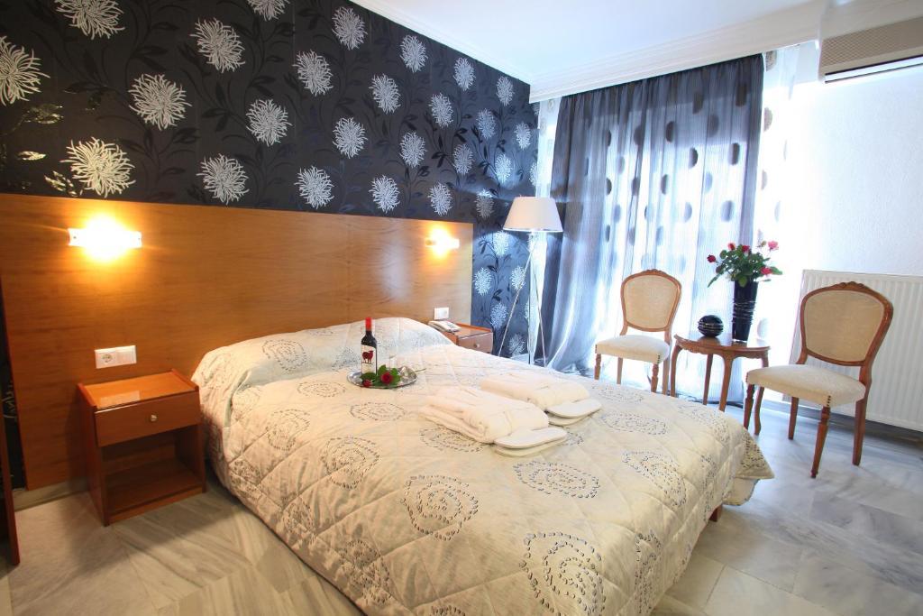 Hotel Mallas Nea Kallikrateia Exterior foto